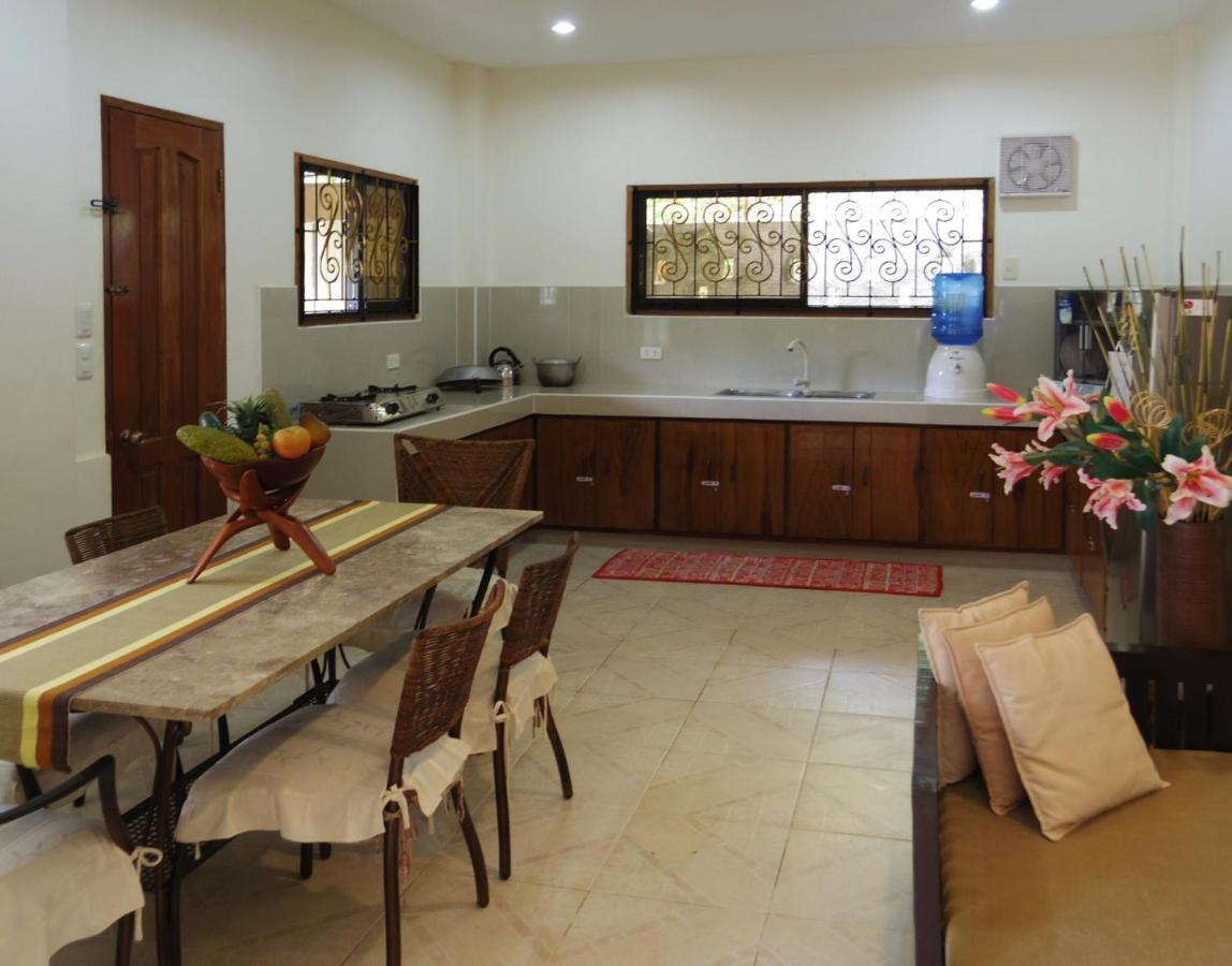 Chiisai Natsu Resort Bohol Esterno foto